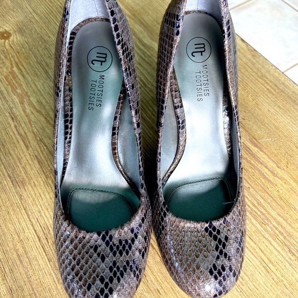 Mootsies Tootsies Snakeskin Print Heels Size 6.5 NEVER WORN - Picture 2 of 3